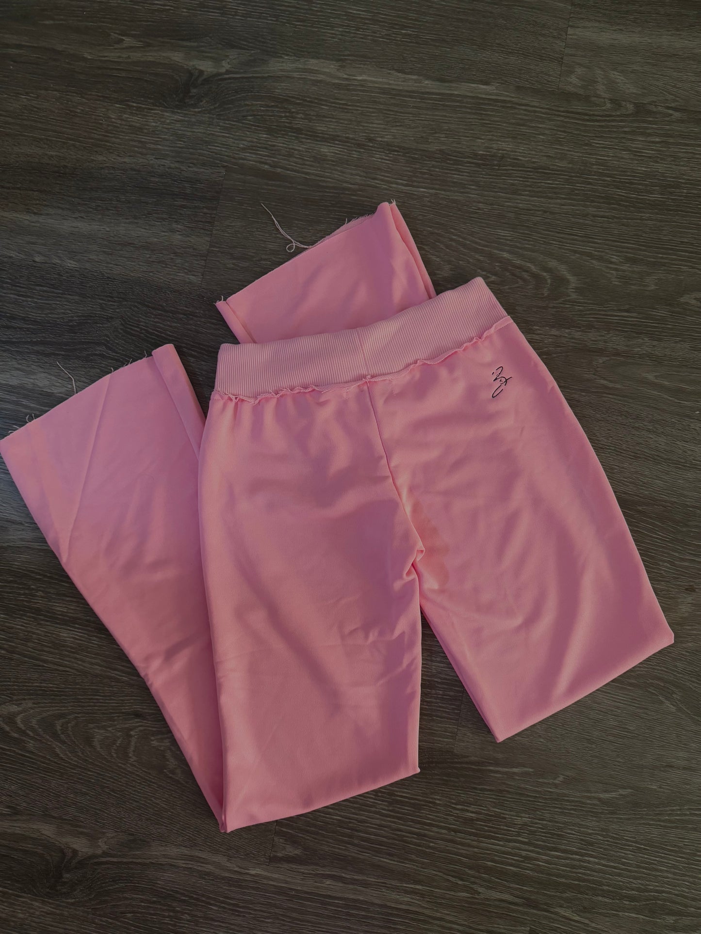 IT GIRL FLARED SWEATPANTS